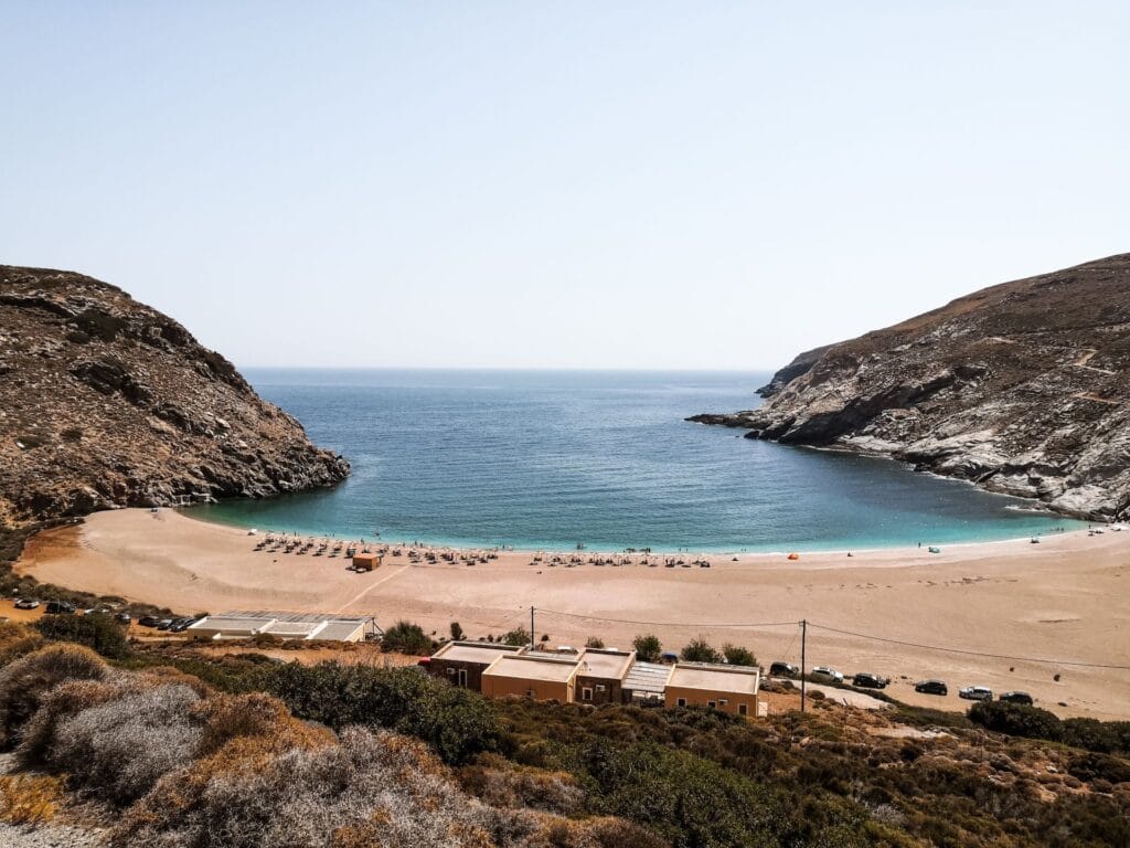 Παραλία κοντά στη βίλα στον Άγιο Πέτρο και την Golden Beach
